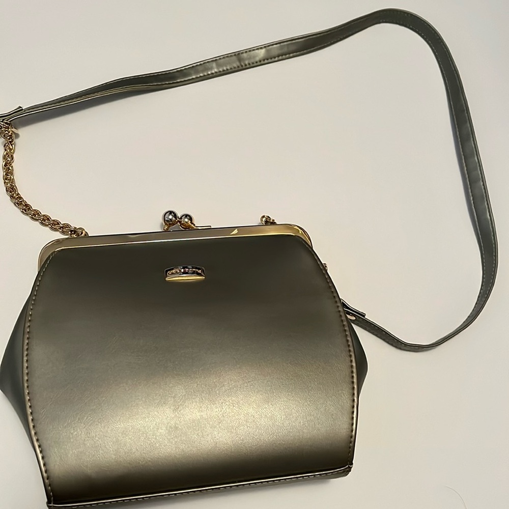 Liz Claiborne purse